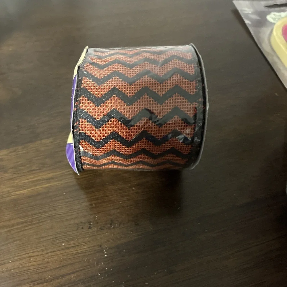 Wire-Edged Ribbon Black and Orange 9 ft Each Crafters Square 2.5 in x 108 in